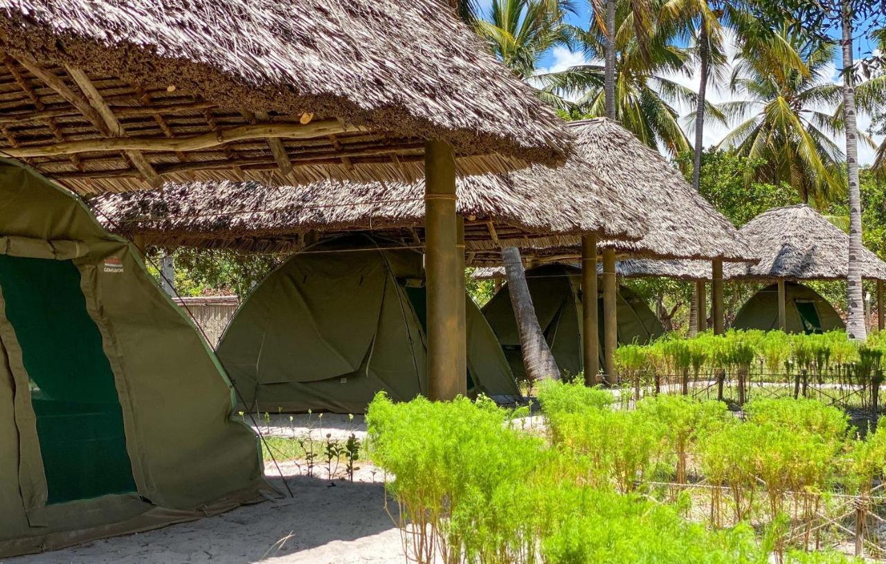 Big Blu Mafia Island Dive Resort Utende Exterior foto