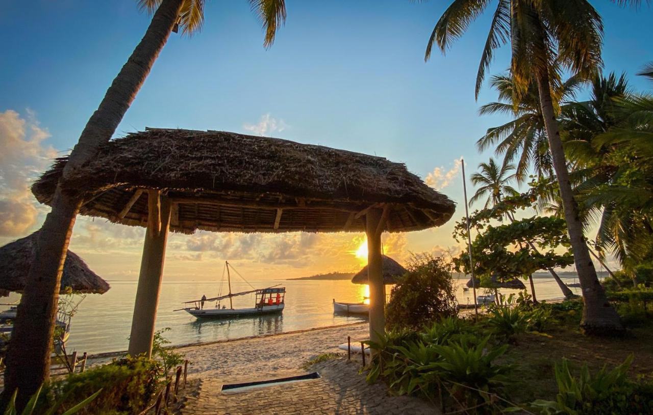 Big Blu Mafia Island Dive Resort Utende Exterior foto